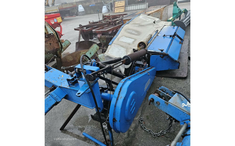 30F2075F-3529-5C87-193B-5E6717DD5516 falciacondizionatrice usata